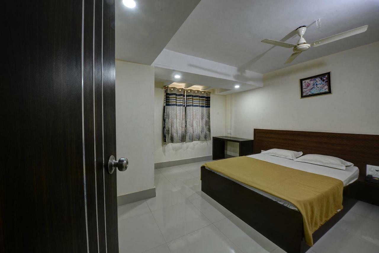 Spot On 37153 Karavali Paradise Hotel Dod Ballāpur Екстериор снимка
